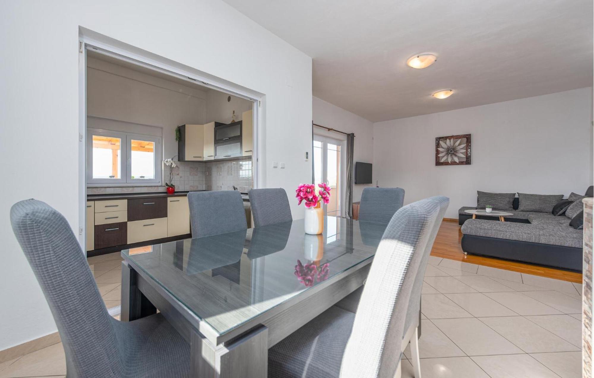 Beautiful Apartment In Maslenica With Kitchen Екстериор снимка